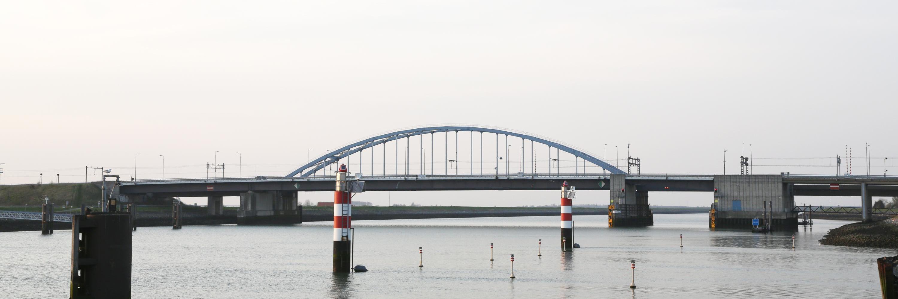 Kanaal door Zuid Beveland Binnenvaart in Beeld